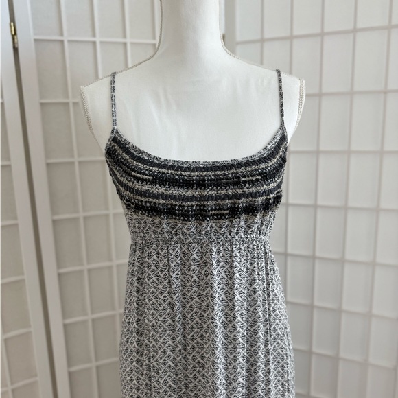 A&E Elegant Black and White Maxi Dress | SMALL 🔥CLEAR THE CLOSET - Picture 2 of 7